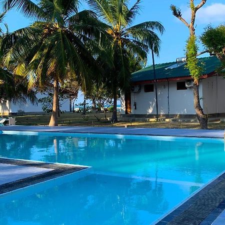 Pearl Oceanic Resort - Trincomalee Εξωτερικό φωτογραφία