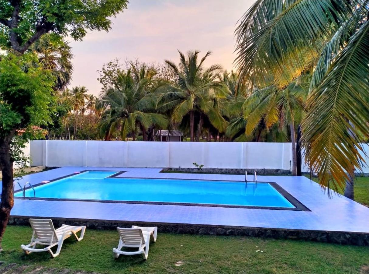 Pearl Oceanic Resort - Trincomalee Εξωτερικό φωτογραφία